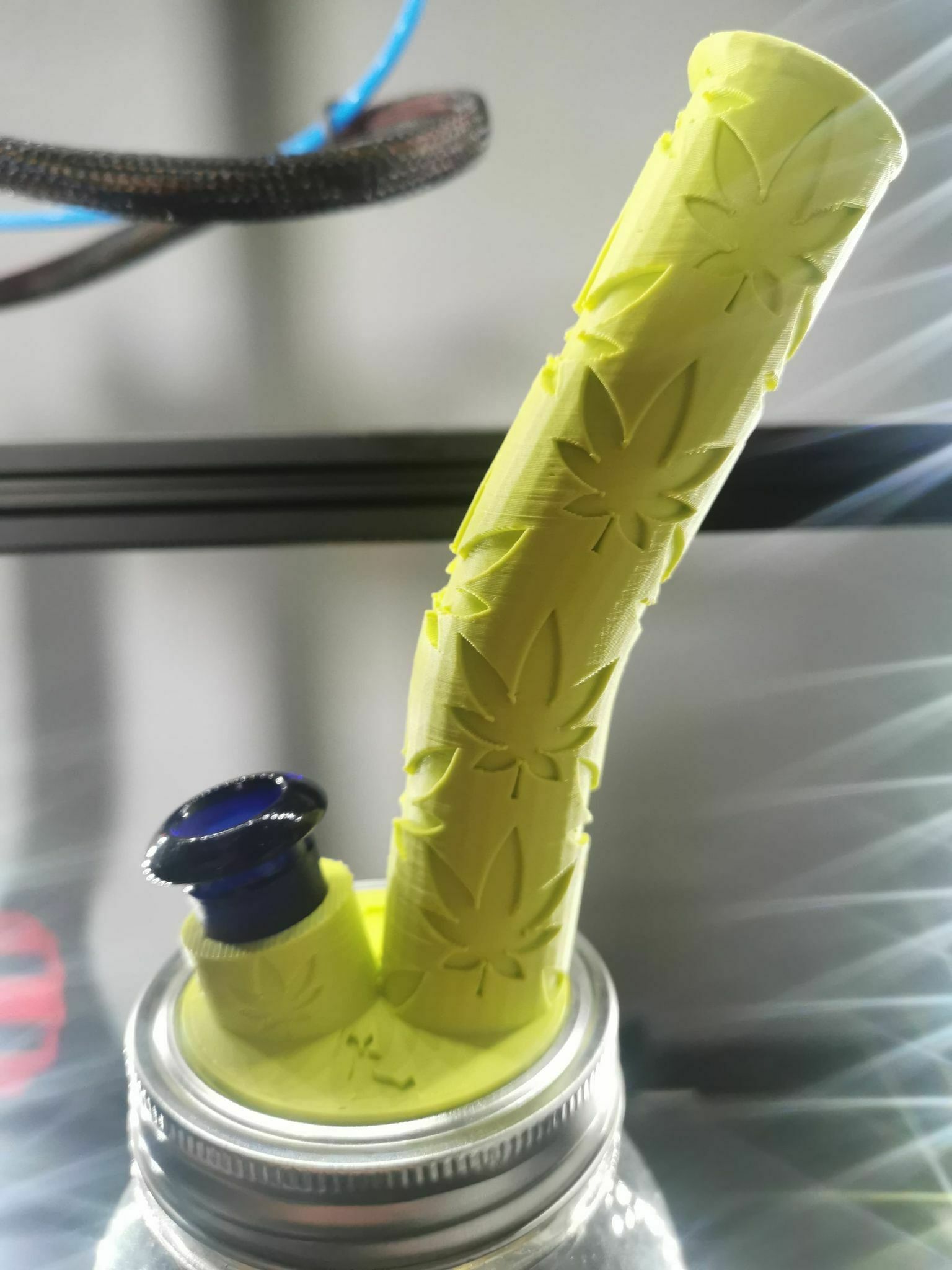 STL file Cave Mary Mason Jar Bong 🫙・3D printable model to download・Cults